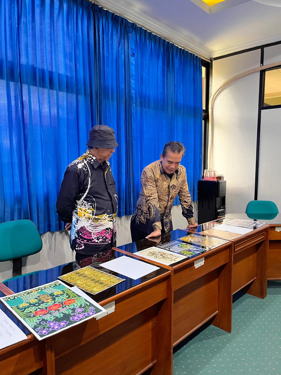 Juara Lomba Desain Motif Batik Fakultas Pertanian 2025 Tampilkan Kekayaan Budaya dan Pertanian Indonesia