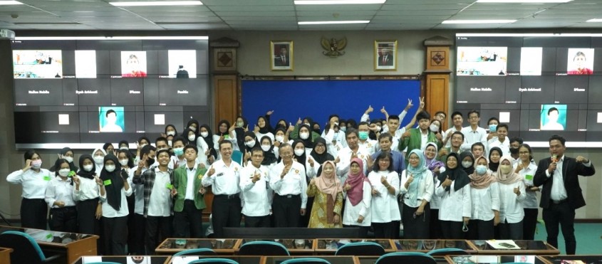  Kuliah Umum Fakultas Pertanian UPNVY dengan Ehime University Jepang; Removing Pathogenic Bacteria 